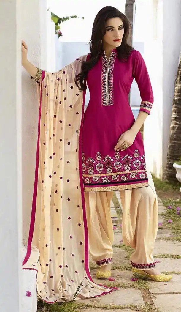 Green Color with Cotton Fabric Patiala Style Punjabi Suit | FH383563010