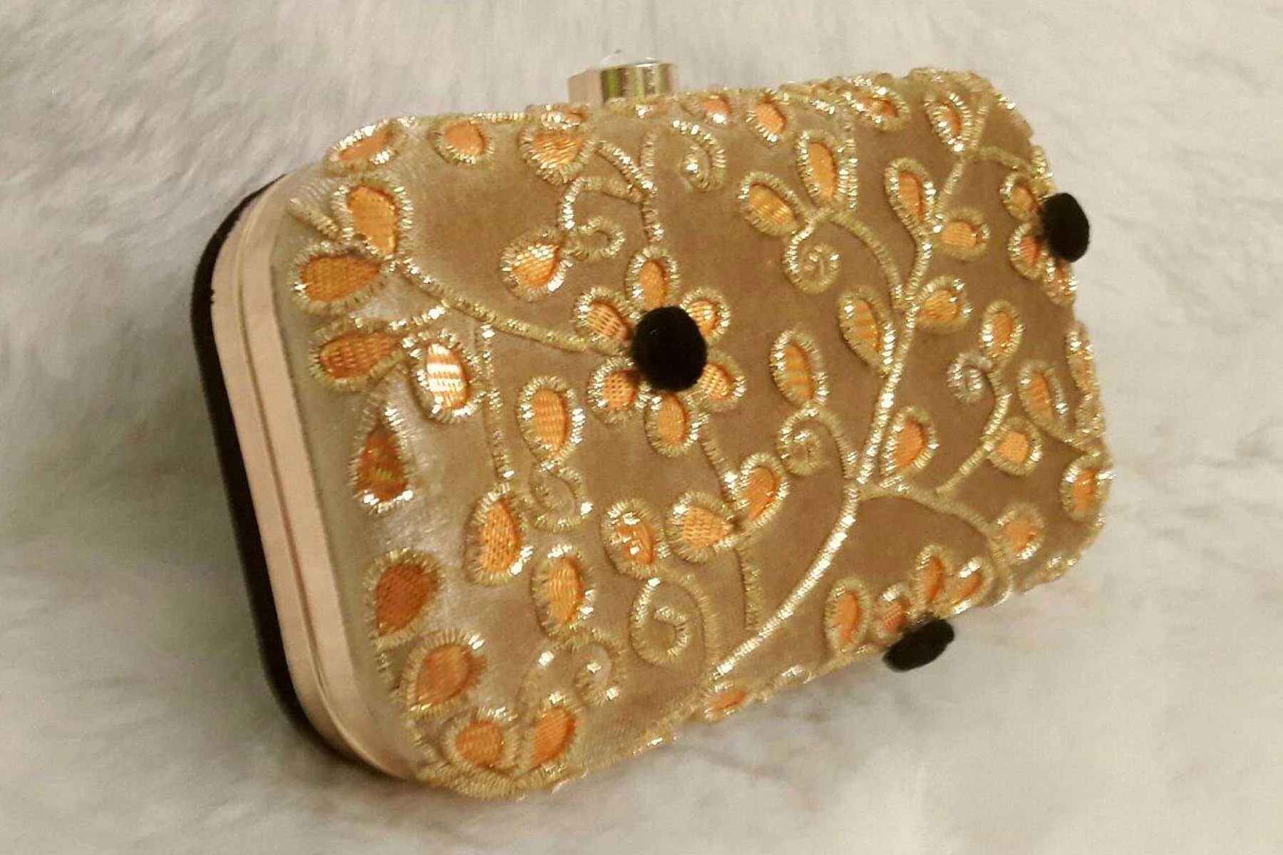 Fashion Clutch Bags in Cream Color with Hand Embroidery Online | FH10341397
