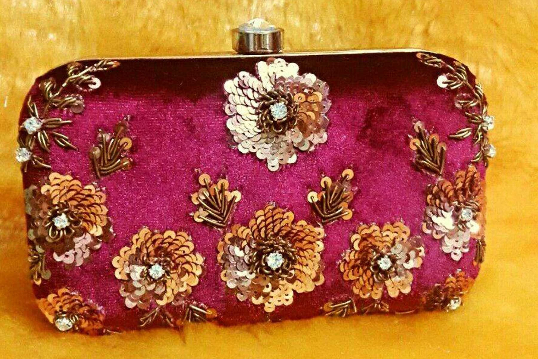 Handbags Clutches