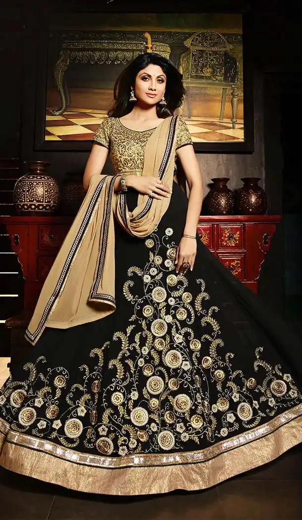Shilpa Shetty Kundra in Long Anarkali Salwar Kameez with Black | FH584386116