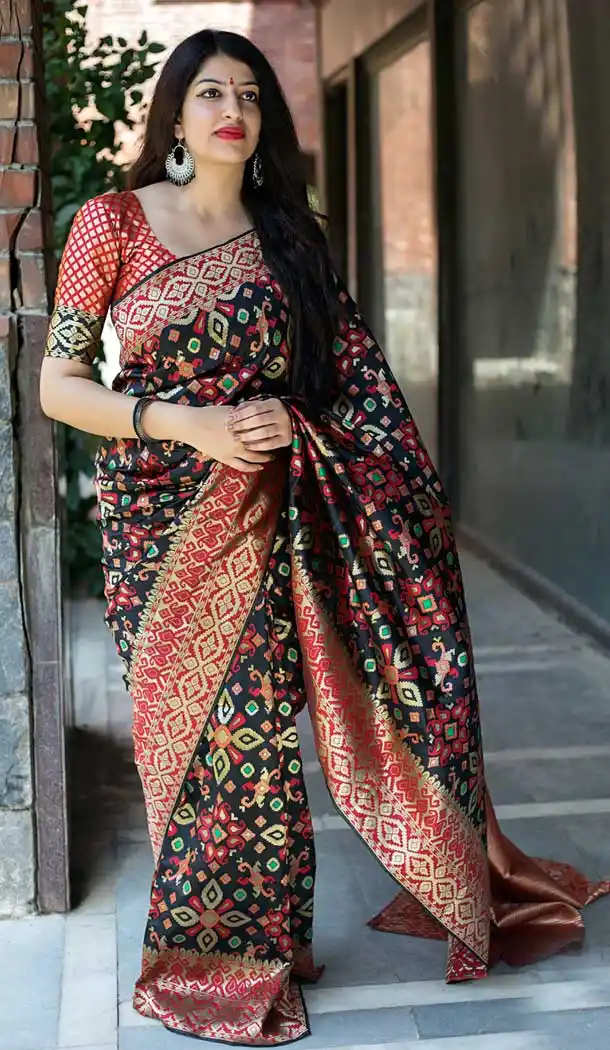 Gleaming Black Color Banarasi Patola Silk Saree Blouse | 373344585