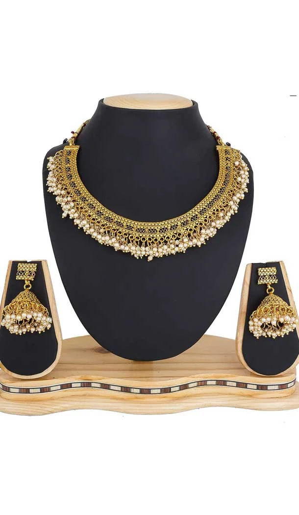 Golden Color Kundan Imitation Pendant Jewellery Necklace Set - 392947353