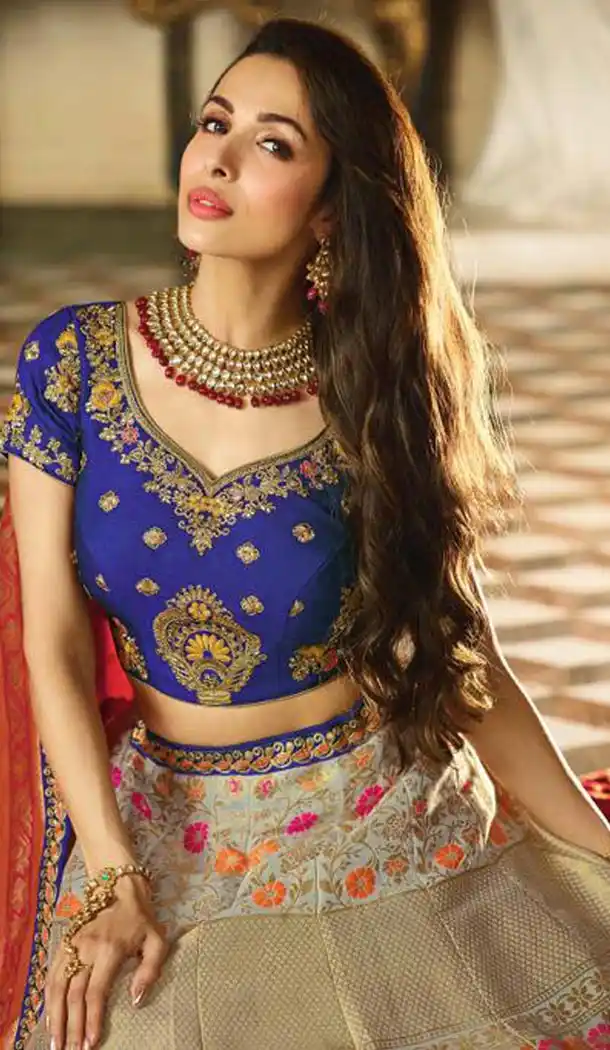 Malaika Arora Khan Wedding Banarasi Silk Lehenga Choli in Navy Blue Color - 394747648