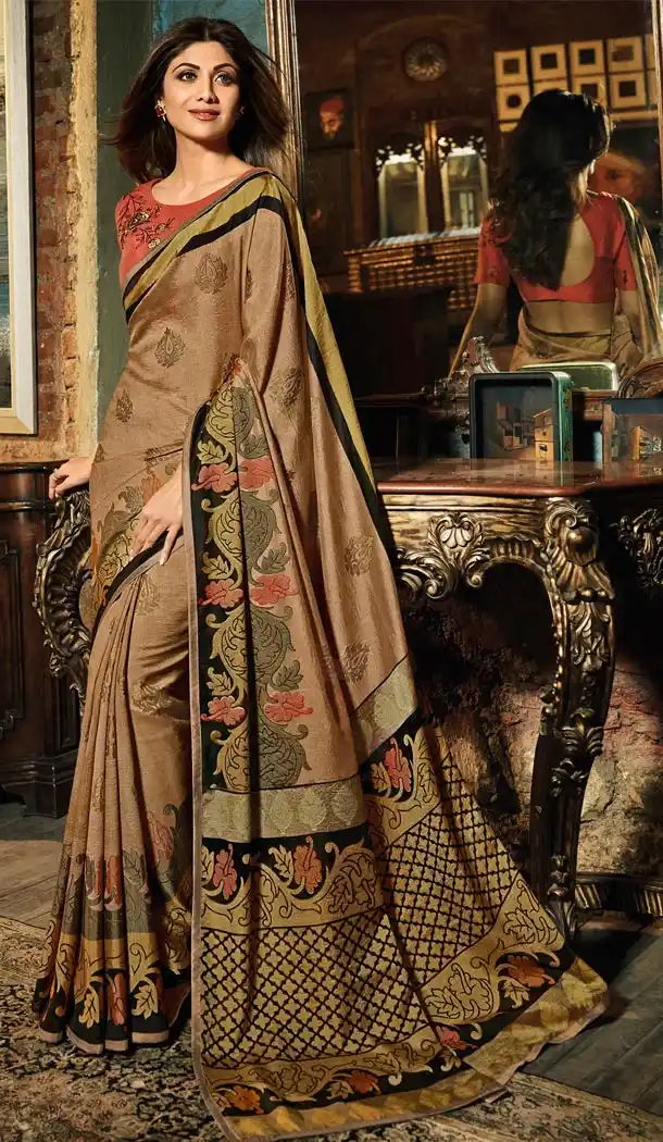 Shilpa Shetty Brown Color Brasso Silk Bollywoode Celebrity Party Saree Blouse - 402648608