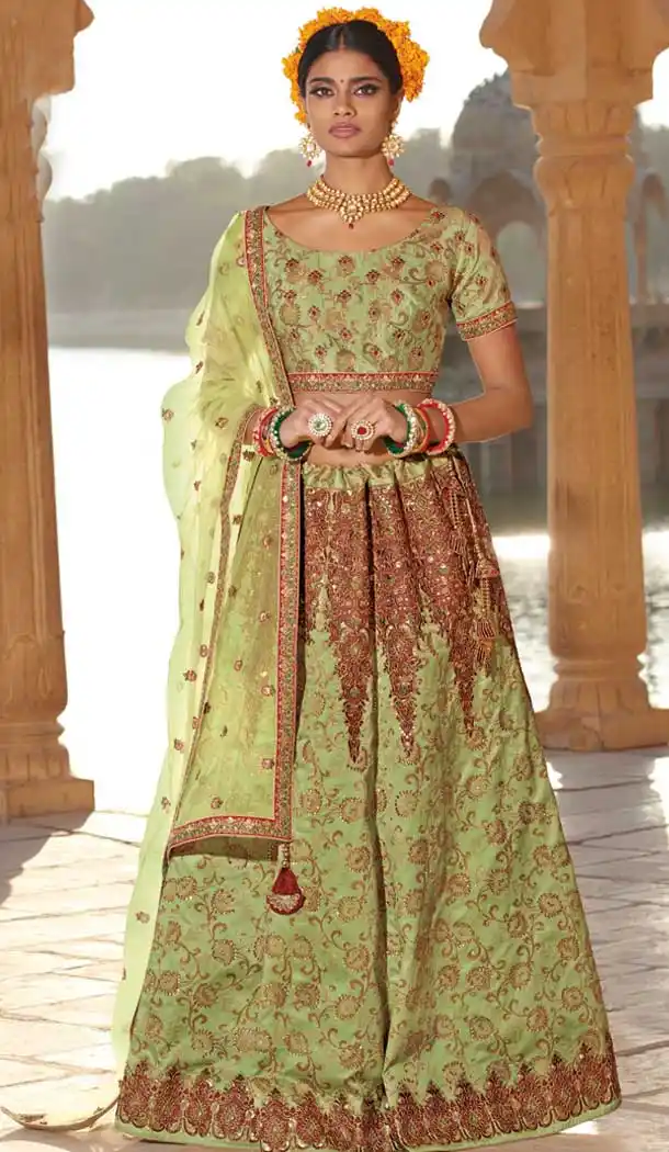 Green Color Silk Heavy Bridal Weadding Wear Lehenga Choli - 475558443