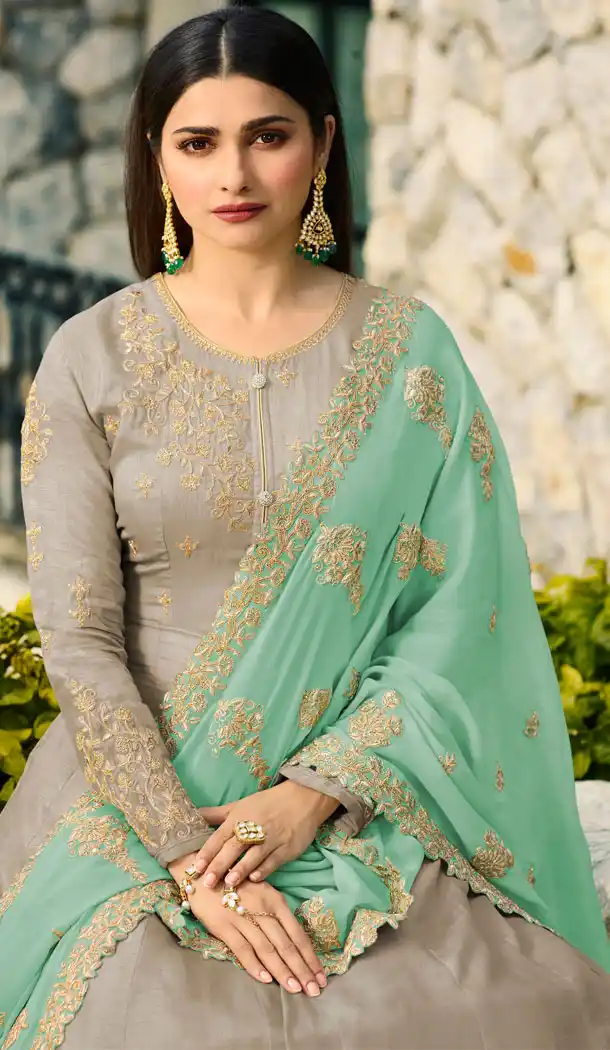 Bollywood Celebrity Prachi Desia Grey Salwar Kameez - 63783964