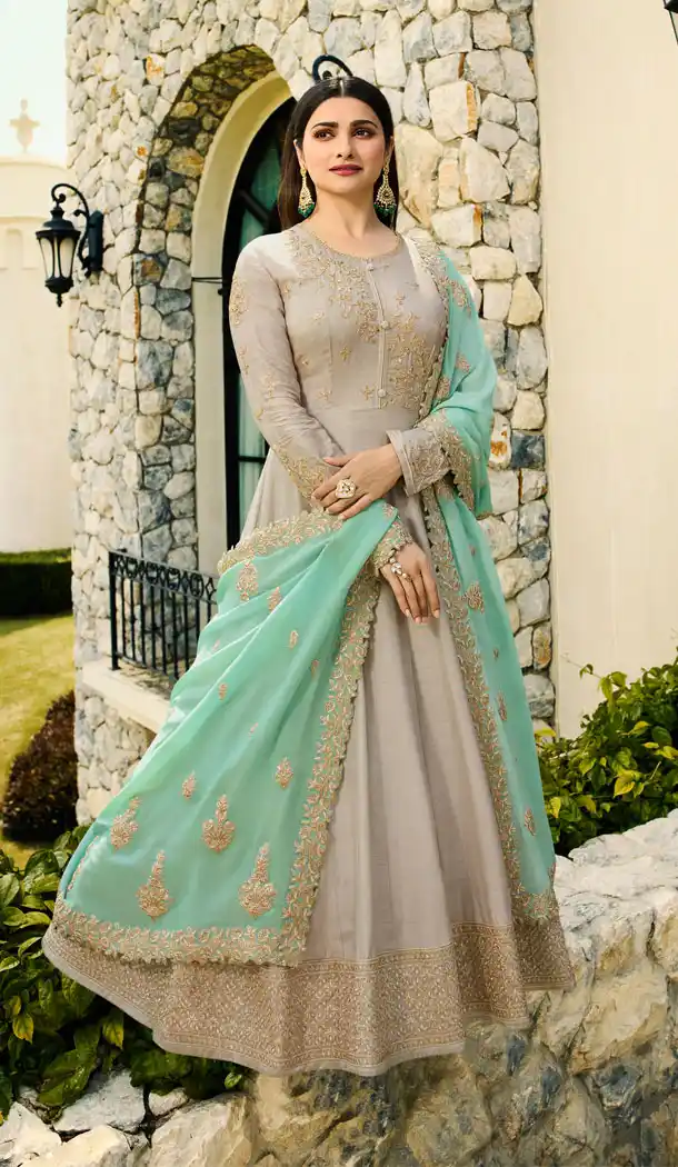 Bollywood Celebrity Prachi Desia Grey Salwar Kameez - 63783964