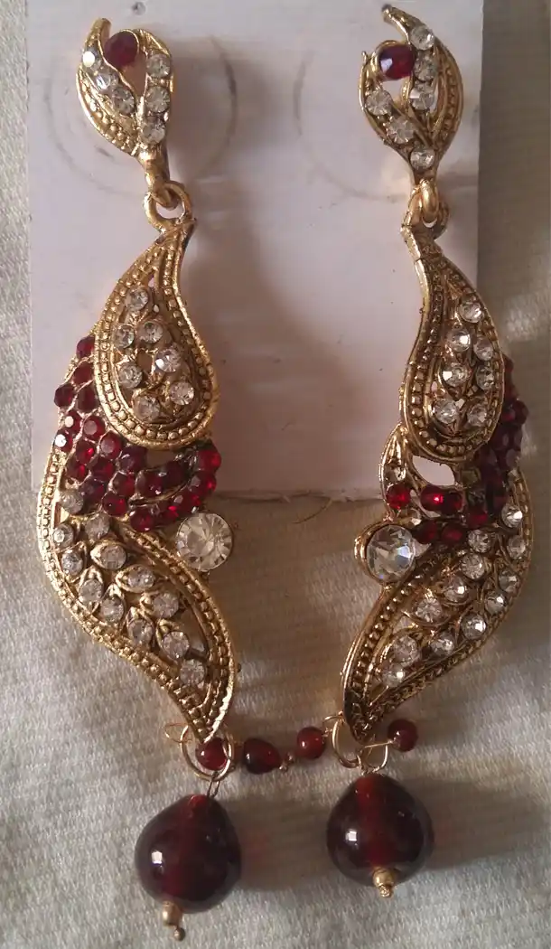 New Design Maroon and White Color Earrings For Women's