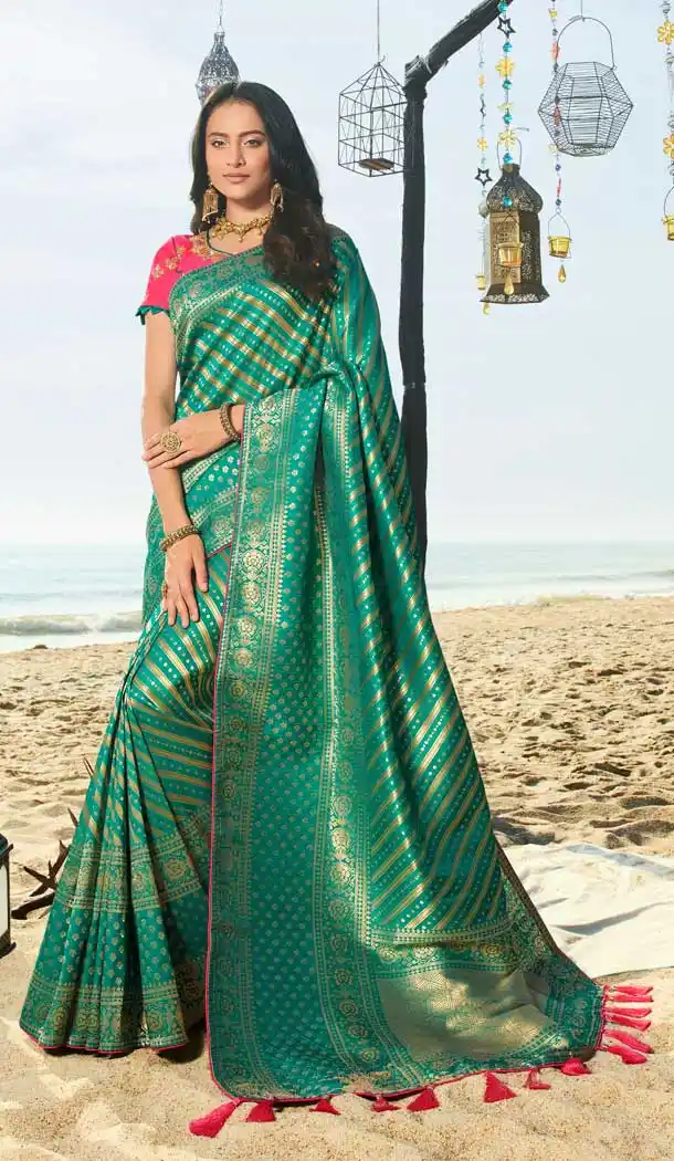 Classic Green Color Pure Silk Jacquard Designer Traditional Wear Saree -734290960