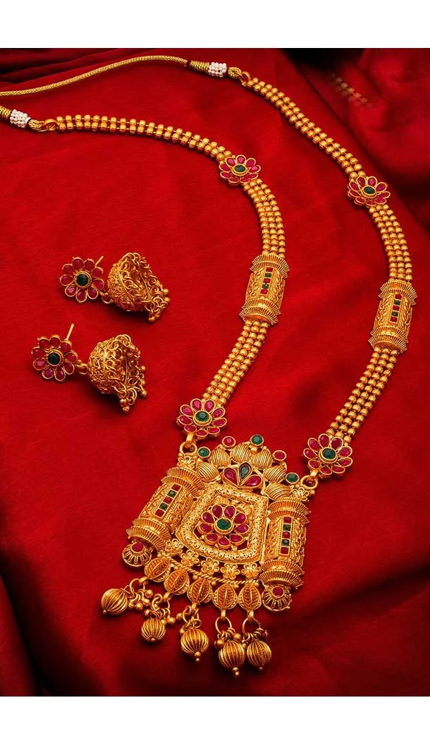 Captivating Gold Plated Alloy Designer Imitation Necklace Set -718589111