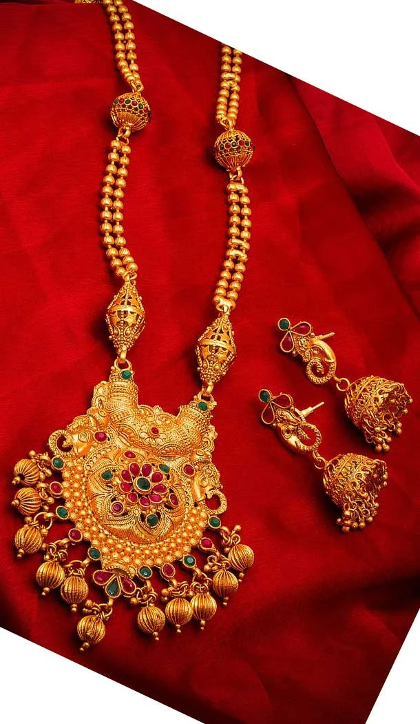 Ravishing Gold Plated Alloy Designer Imitation Necklace Set -718589114