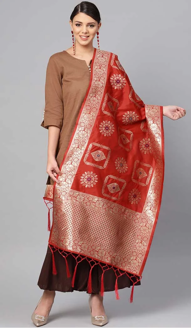 Tantalizing Red Color Banarasi Silk Designer Dupatta -743591933