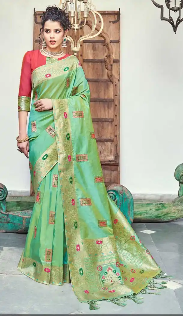 Captivating Green Color Banarasi Silk Designer Classic Traditional Wear Saree -782396025