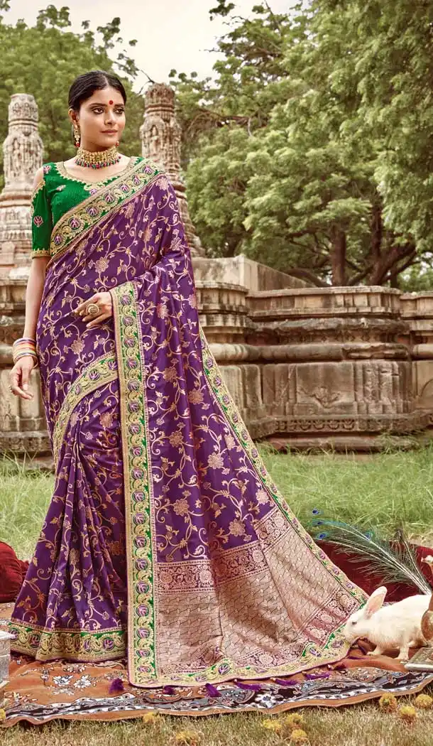 Gleaming Purple Color Jacquard Silk Traditional Wdding Party Wear Saree -77837634