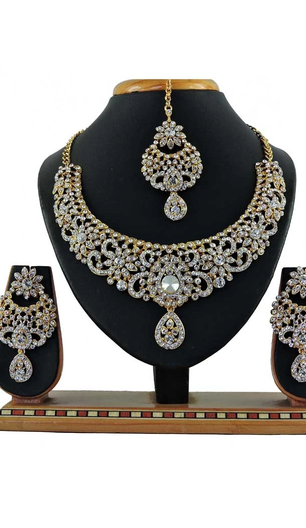 Multi Color Alloy Stone Designer Traditional Necklaces Set -807898572