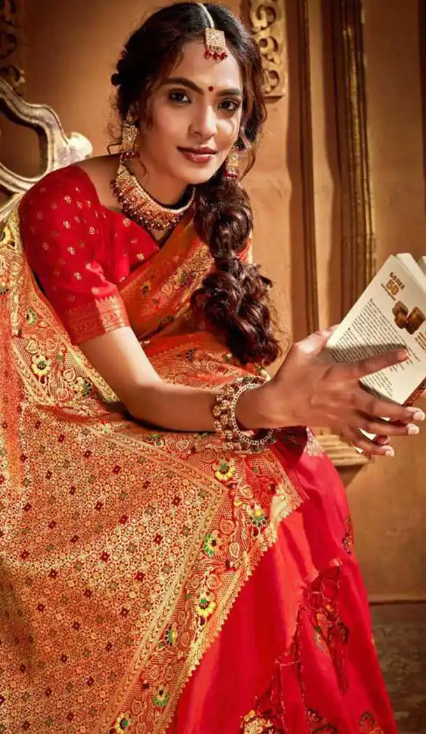 Plushy Red Color Silk Weaving With Jacquard Work Designer Saree Blouse -8765104904