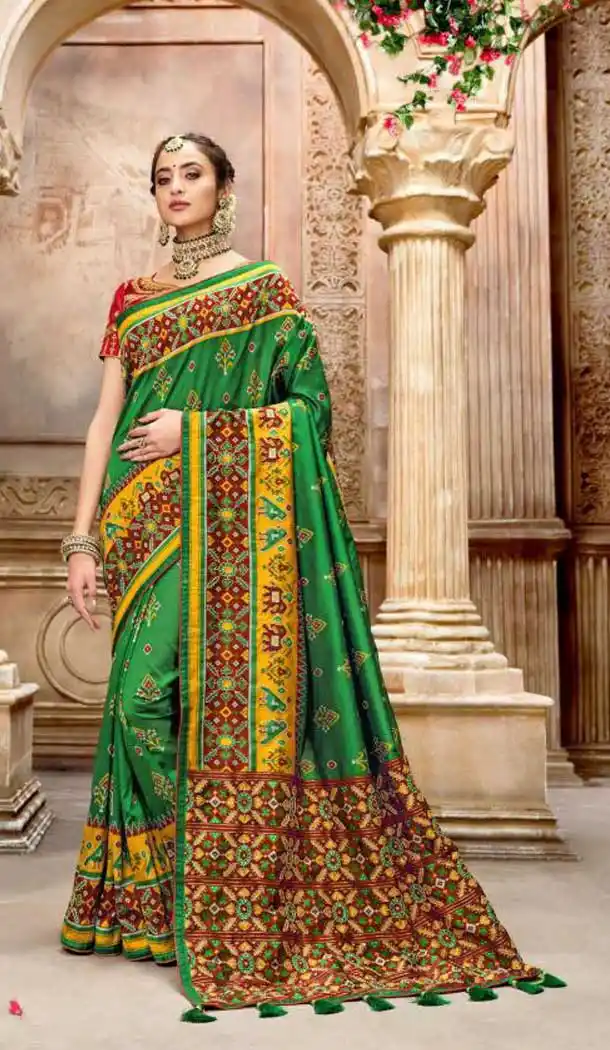 Green Color Patan Patola Pure Silk Bridal Wedding Wear Saree Blouse -9420111102