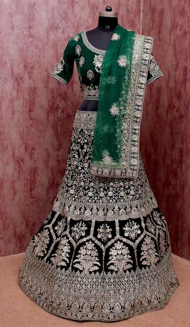 Green Color Velvet Heavy Designer Sangeet Ceremony Wear Lehenga Choli -9555112313