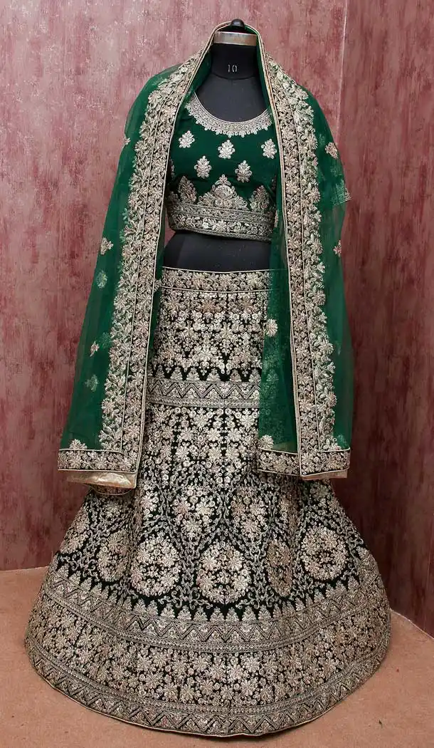 Green Color Velvet Heavy Designer Sangeet Ceremony Wear Lehenga Choli -9555112316