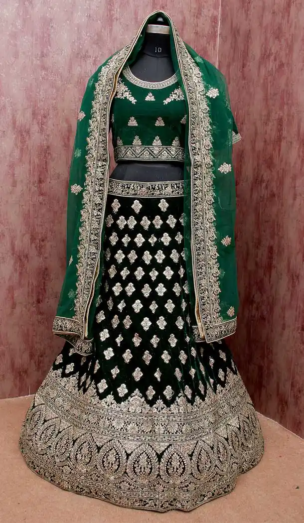 Green Color Velvet Heavy Designer Sangeet Ceremony Wear Lehenga Choli -9555112317
