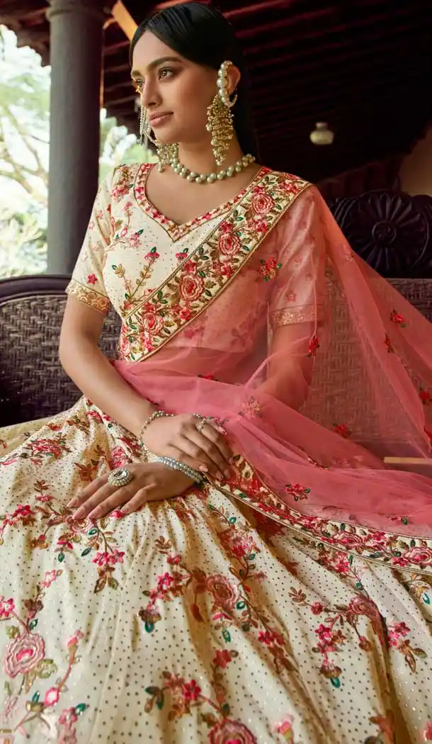 Off White Color Georgette Designer Bridal Wedding Wear Lehenga Choli -108118077