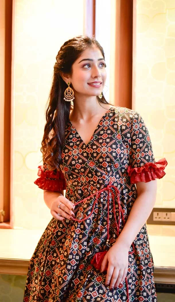 Maroon Color Cotton Silk Digital Print Work Anarkali Style Kurti With Pant -4615156033