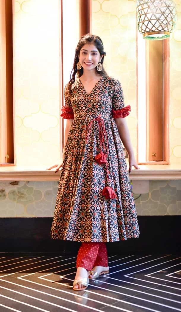 Maroon Color Cotton Silk Digital Print Work Anarkali Style Kurti With Pant -4615156033