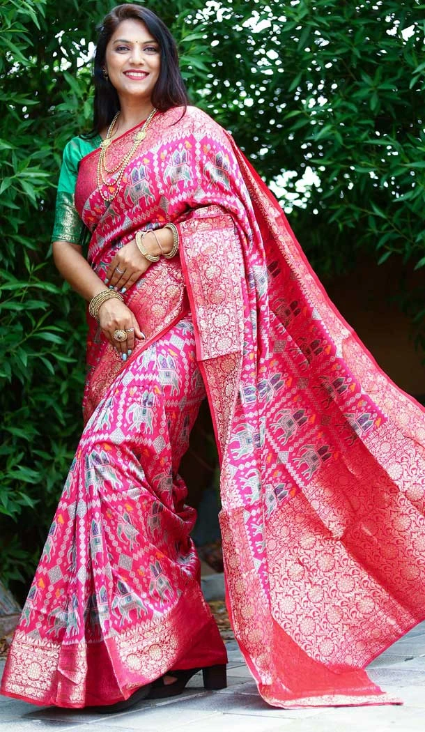 Beautiful Pink Color Weaving Work Patola Silk Traditional Wear Designer Saree -4998159118