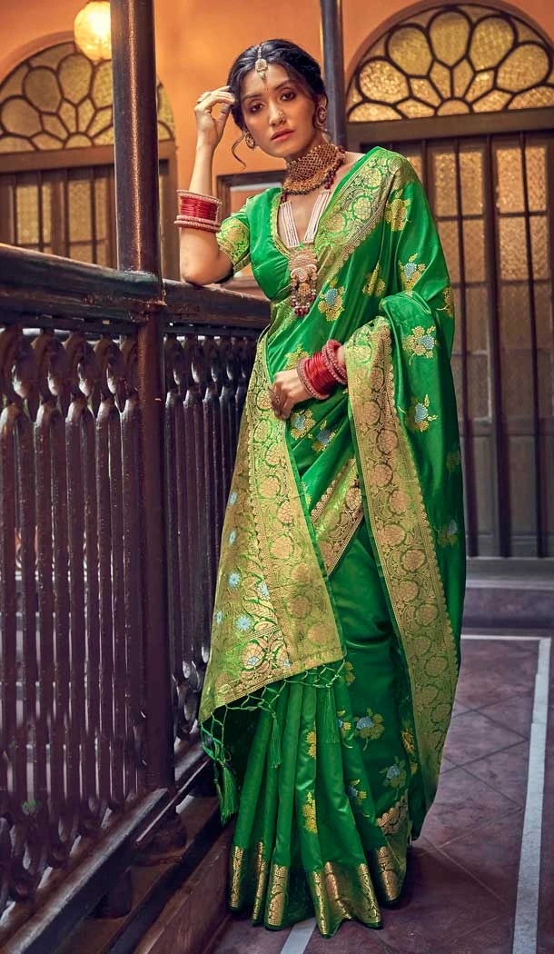 Green Color Soft Banarasi Silk Jacquard Work Traditional Wear Saree -5590163229