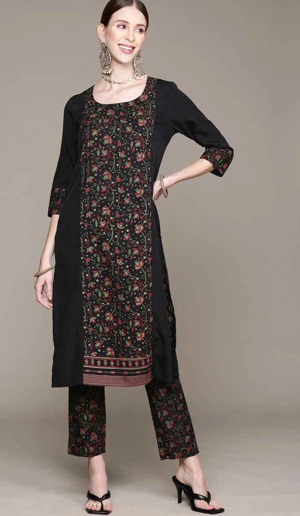 Black Color Crepe Floral Print Work Casual Wear Kurti And Pant -5752164385
